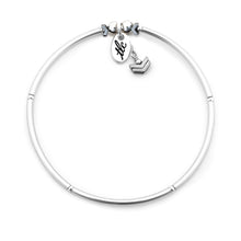 Load image into Gallery viewer, Simply Chevron - Sterling Silver Stretch Bangle